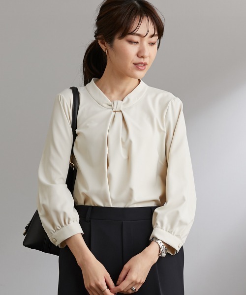7days Life Styling(セブンデイズライフスタイリング)の「バー使いボウタイ風8分袖ブラウス(形態安定イージーケア・透けにくい・UVカット)(シャツ/ブラウス・レディース・ベージュ/ミント/オフホワイト・M/S/LL/L)」の3枚目の写真