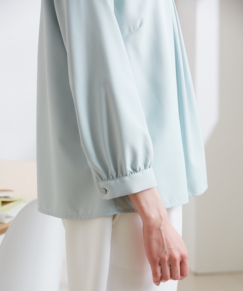 7days Life Styling(セブンデイズライフスタイリング)の「バー使いボウタイ風8分袖ブラウス(形態安定イージーケア・透けにくい・UVカット)(シャツ/ブラウス・レディース・ベージュ/ミント/オフホワイト・M/S/LL/L)」の16枚目の写真