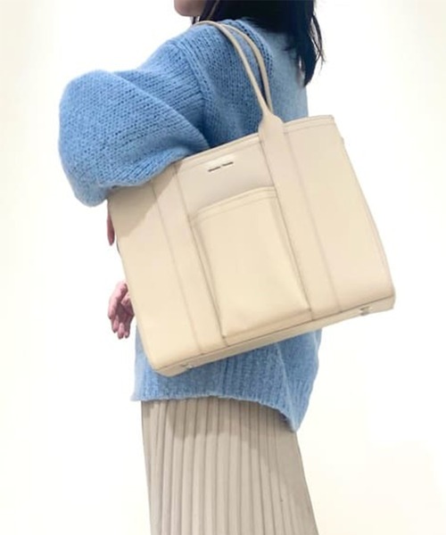 Samantha Thavasa（サマンサタバサ）の「ガラス調合皮トートバッグ（トートバッグ・レディース・ブラック/ベージュ/オフホワイト・FREE）」の19枚目の写真