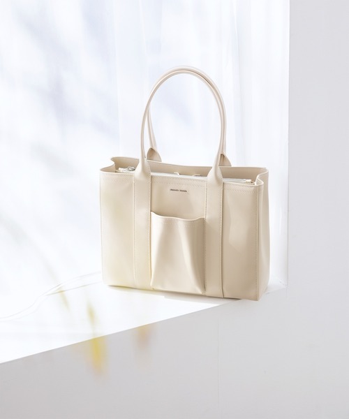 Samantha Thavasa（サマンサタバサ）の「ガラス調合皮トートバッグ（トートバッグ・レディース・ブラック/ベージュ/オフホワイト・FREE）」の18枚目の写真