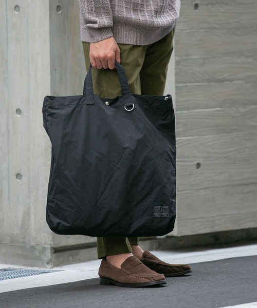 RODE SKO（ロデスコ）の「『ユニセックス』ロクヨンギャザーショルダートートバッグ（トートバッグ・メンズ・ブラック/グレー系その他/カーキ/ベージュ系その他/ブラック系その他・ONE）」の3枚目の写真