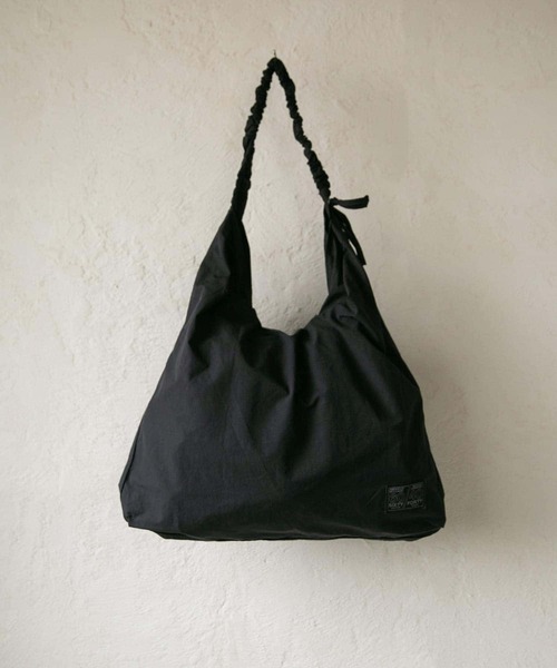 RODE SKO（ロデスコ）の「『ユニセックス』ロクヨンギャザーショルダートートバッグ（トートバッグ・メンズ・ブラック/グレー系その他/カーキ/ベージュ系その他/ブラック系その他・ONE）」の9枚目の写真