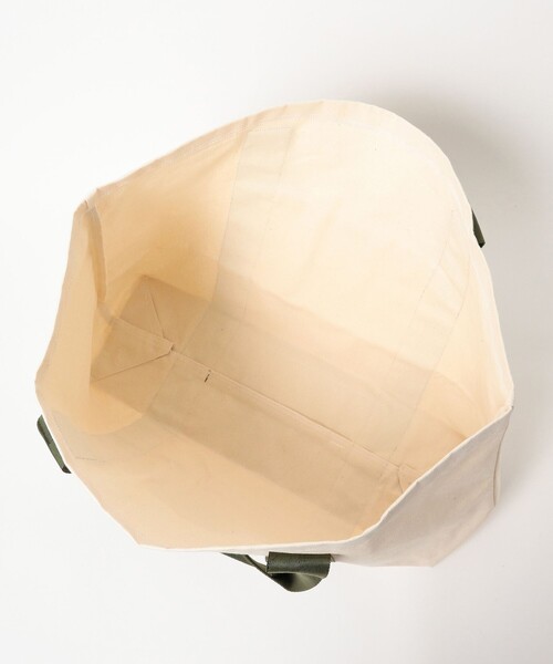 Epperson Mountaineering（エパーソンマウンテニアリング）の「EPPERSON MOUNTAINEERING / CANVAS LUNCH BAG with VINTAGE WEBBING LARGE（トートバッグ・メンズ・ナチュラル・ONE SIZE）」の6枚目の写真