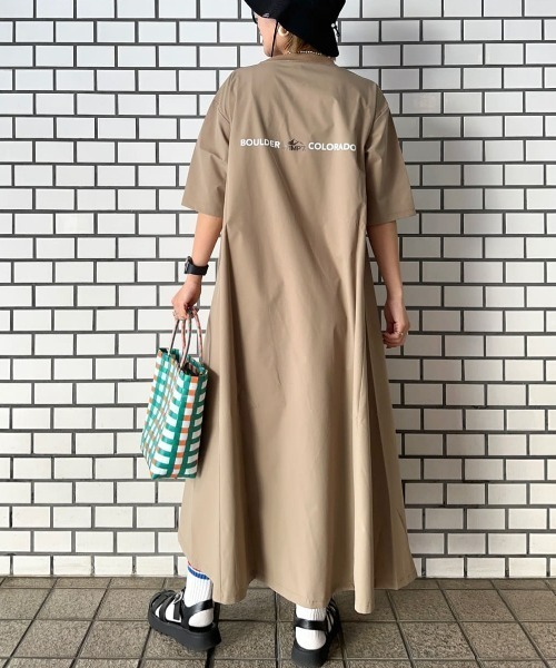 CAMP7（キャンプセブン）の「【CAMP7】ロゴワンピース / UVカット（ワンピース・レディース・カーキブラウン/グレー/ブラック・M/L）」の3枚目の写真