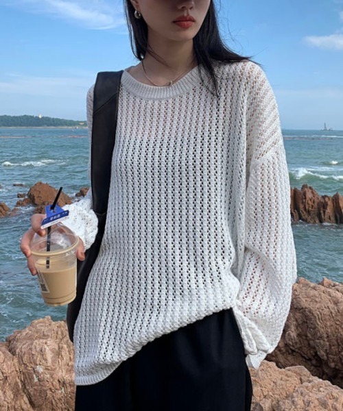 MASHIRO（マシロ）の「【MASHIRO】ルーズメッシュ透かし編みトップス（Tシャツ/カットソー・レディース・ブラック/ホワイト・FREE）」の6枚目の写真