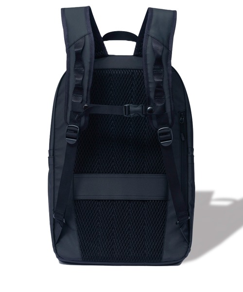 BEAMS DESIGN(ビームス デザイン)の「BEAMS DESIGN(ビームスデザイン) REFLECTION BACK PACK バックパック(バックパック/リュック・メンズ・ブラック・FREE)」の9枚目の写真