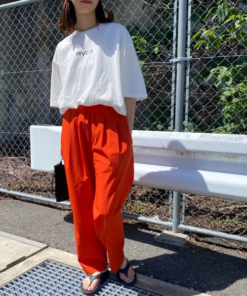 RVCA（ルーカ）の「[RVCA/ルーカ] DEGEN ブランドロゴ バックプリントTシャツ（Tシャツ/カットソー・レディース・ホワイト/ダークグレー・M/L/XL）」の17枚目の写真