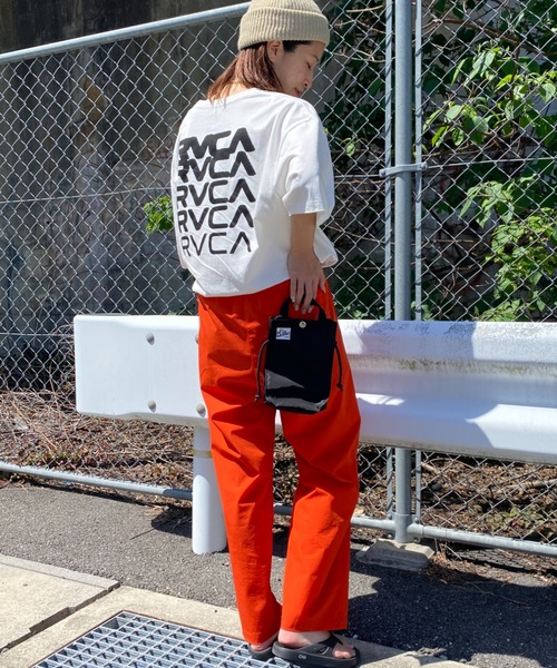 RVCA（ルーカ）の「[RVCA/ルーカ] DEGEN ブランドロゴ バックプリントTシャツ（Tシャツ/カットソー・レディース・ホワイト/ダークグレー・M/L/XL）」の7枚目の写真