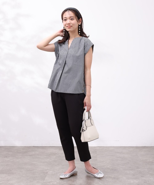 Chez toi(シェトワ)の「サイドボタンフレンチスリーブシャツ(シャツ/ブラウス・レディース・オフホワイト/ピンク/アイボリー/ブラック・FREE)」の17枚目の写真