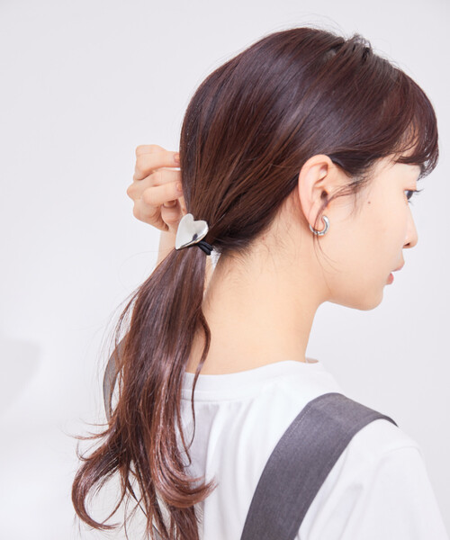 VIS(ビス)の「メタルハートヘアゴム(ヘアゴム・レディース・ゴールド/シルバー・FREE)」の6枚目の写真