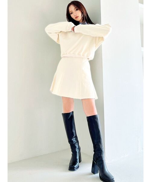 RESEXXY（リゼクシー）の「エンブロイダリースウェットトップス【セットアップ着用可能】（スウェット・レディース・アイボリー/グレー/ブラック・FREE）」の15枚目の写真