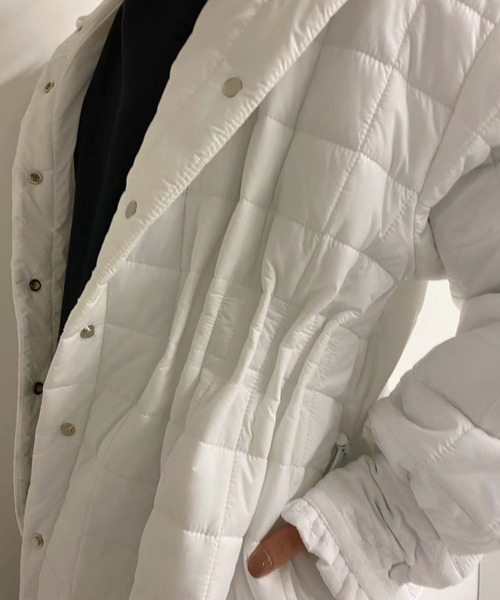 Olu.（オルドット）の「キルティングスリットロングダウン（ダウンジャケット/コート・レディース・ホワイト・FREE）」の8枚目の写真