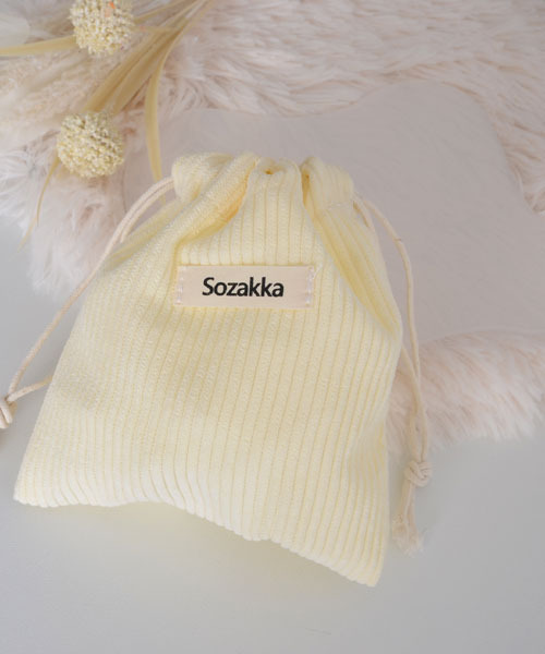 Mayree（メイリー）の「【float】コーデュロイ ワンポイントロゴ 巾着ポーチ【11色展開】（ポーチ・レディース・マスタード/ベージュ/ブラウン/ライトグリーン/ピンク/ブラック/ライトブルー/ダークグリーン/グレー/オフホワイト/パープル・FREE）」の15枚目の写真