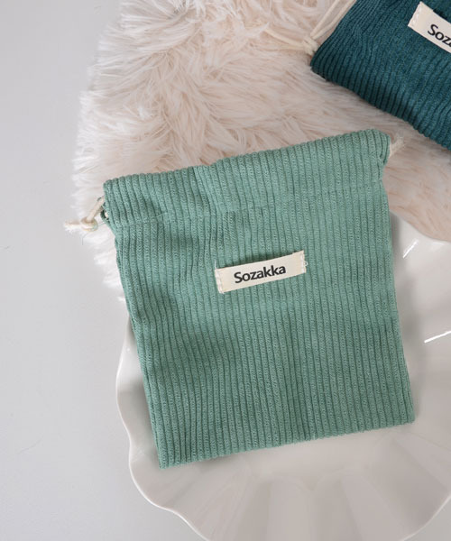 Mayree（メイリー）の「【float】コーデュロイ ワンポイントロゴ 巾着ポーチ【11色展開】（ポーチ・レディース・マスタード/ベージュ/ブラウン/ライトグリーン/ピンク/ブラック/ライトブルー/ダークグリーン/グレー/オフホワイト/パープル・FREE）」の17枚目の写真