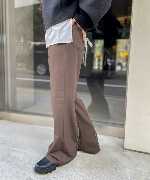 JOINT WORKS(ジョイントワークス)の「ダブルクロスバックフレアパンツ(スラックス・レディース・パープル/ブラウン/ブラック・SMALL/MEDIUM)」の11枚目の写真