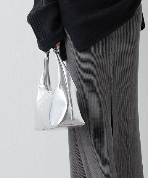 PAPILLONNER（パピヨネ）の「レザーワンハンドルショルダー（ショルダーバッグ・レディース・シルバー/ピンク・FREE）」の8枚目の写真