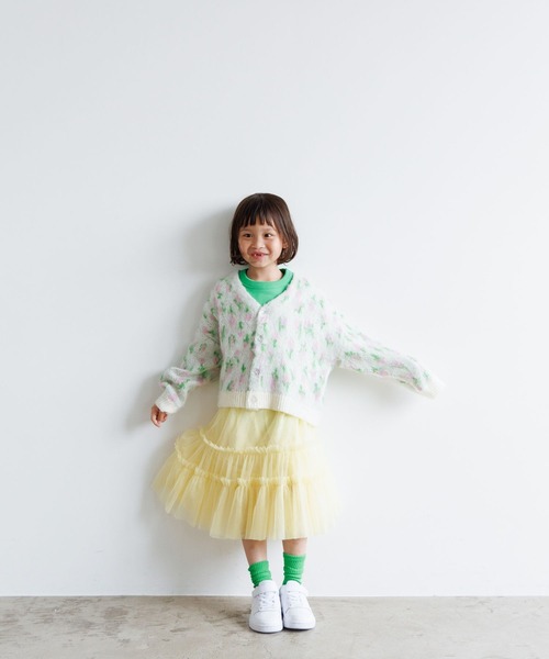 LOWRYS FARM（ローリーズファーム）の「シャギーフラワージャガードカーデ　973679（ニット/セーター・キッズ・ホワイト/ブラック/イエロー・110cm/120cm/130cm/150cm/140cm）」の4枚目の写真