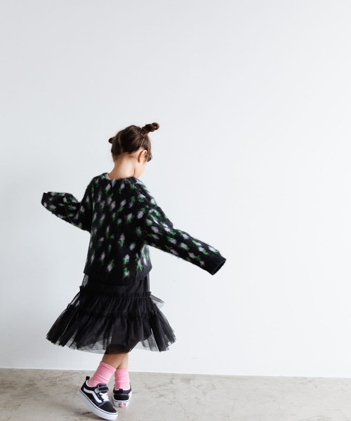 LOWRYS FARM（ローリーズファーム）の「シャギーフラワージャガードカーデ　973679（ニット/セーター・キッズ・ホワイト/ブラック/イエロー・110cm/120cm/130cm/150cm/140cm）」の5枚目の写真