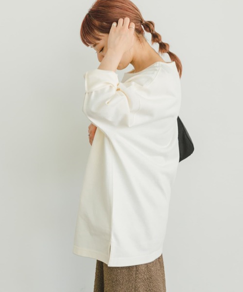 ITEMS URBANRESEARCH（アイテムズ アーバンリサーチ）の「ボートネックルーズカットソー（Tシャツ/カットソー・レディース・ベージュ系その他/チャコールグレー/オフホワイト・FREE）」の12枚目の写真