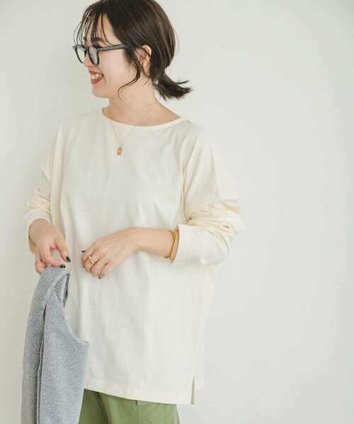 ITEMS URBANRESEARCH（アイテムズ アーバンリサーチ）の「ボートネックルーズカットソー（Tシャツ/カットソー・レディース・ベージュ系その他/チャコールグレー/オフホワイト・FREE）」の15枚目の写真