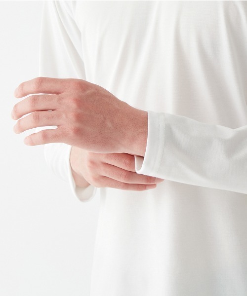 adidas（アディダス）の「adidas/アディダス ワンポイントロゴ クルーネック ロングスリーブ 綿混タイプ（その他アンダーウェア/インナー・メンズ・ブラック/ブルー系その他/オレンジ系その他/ホワイト・LARGE/MEDIUM）」の8枚目の写真