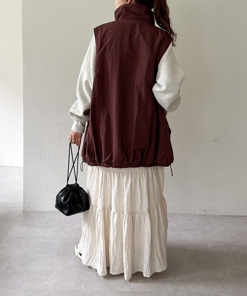 DISCOAT（ディスコート）の「【ユニセックス】ナイロンフリースリバトラックベスト（ベスト・レディース・ブラウン/ブラック/カーキ・FREE）」の16枚目の写真