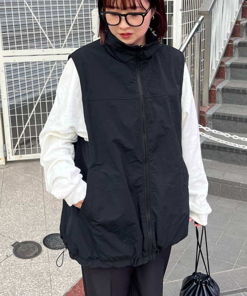 DISCOAT（ディスコート）の「【ユニセックス】ナイロンフリースリバトラックベスト（ベスト・レディース・ブラウン/ブラック/カーキ・FREE）」の7枚目の写真