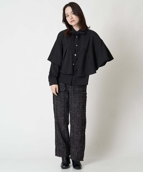 A de a.v.v(アードアー・ヴェ・ヴェ)の「フリルボリュームスリーブブラウス(シャツ/ブラウス・レディース・パープル/ブラック/ベージュ・MEDIUM/SMALL)」の12枚目の写真