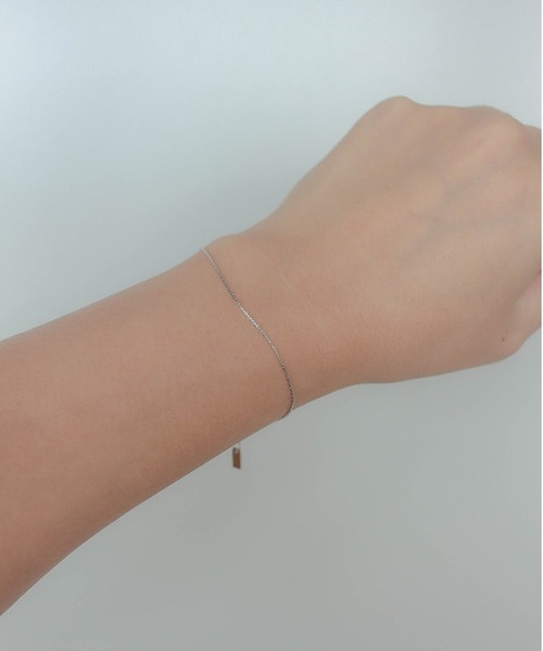 ebine(エビネ)の「金属アレルギー対応/0.6mm Skin Bracelet/ブレスレット(ブレスレット・レディース・ピンクゴールド/シルバー/ゴールド・FREE)」の2枚目の写真