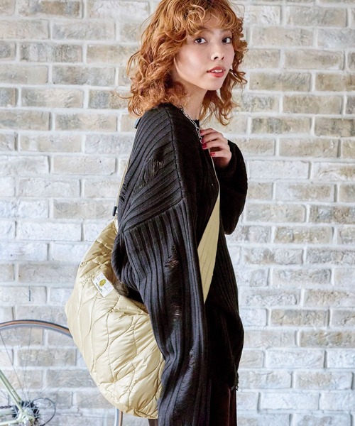 PBLIM（ページボーイリム）の「PBLIM/WWコラボキルティングショルダー（ショルダーバッグ・レディース・ベージュ/カーキ・FREE）」の4枚目の写真