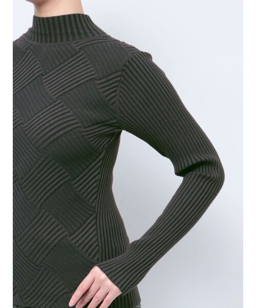 LAGUNAMOON（ラグナムーン）の「クロスチェックリブニットプルオーバー（ニット/セーター・レディース・チャコールグレー/アイボリー/ミント・FREE）」の9枚目の写真