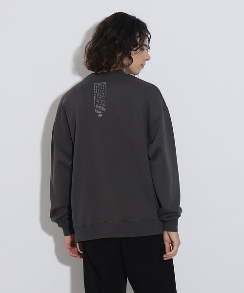 tk.TAKEO KIKUCHI（ティーケータケオキクチ）の「◆ロックグラフィックスウェットプルオーバー（スウェット・メンズ・チャコール/ブラック系・02/03）」の18枚目の写真