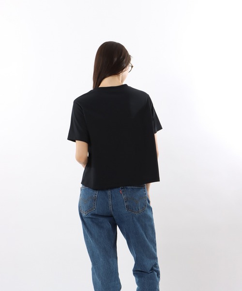 Champion(チャンピオン)の「【Champion/チャンピオン】レディース ショートスリーブTシャツ(Tシャツ/カットソー・レディース・ブラック/オフホワイト/ダークグリーン・LARGE/MEDIUM)」の10枚目の写真