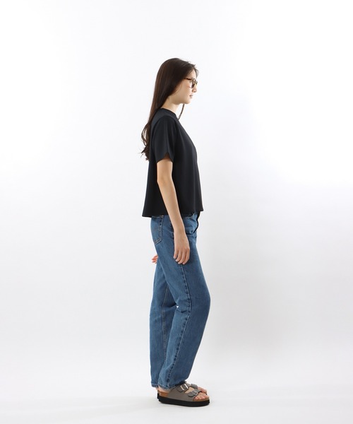 Champion(チャンピオン)の「【Champion/チャンピオン】レディース ショートスリーブTシャツ(Tシャツ/カットソー・レディース・ブラック/オフホワイト/ダークグリーン・LARGE/MEDIUM)」の11枚目の写真