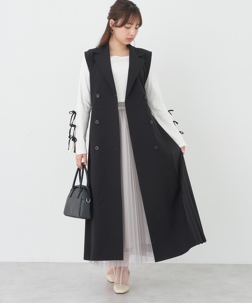 earth music&ecology（アースミュージックアンドエコロジー）の「サイドプリーツジレンチ（ベスト・レディース・その他8/グレー/ブラック・FREE）」の2枚目の写真