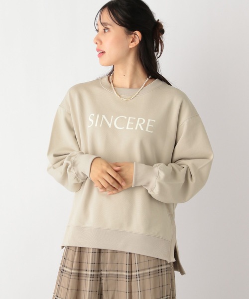GLOBAL WORK（グローバルワーク）の「乾きやすいスウェットプリント長袖/975599（Tシャツ/カットソー・レディース・ベージュ系その他3/ネイビー系8/アイボリー系7/スミクロ/杢グレー/アイボリー系8・LARGE/MEDIUM）」の4枚目の写真