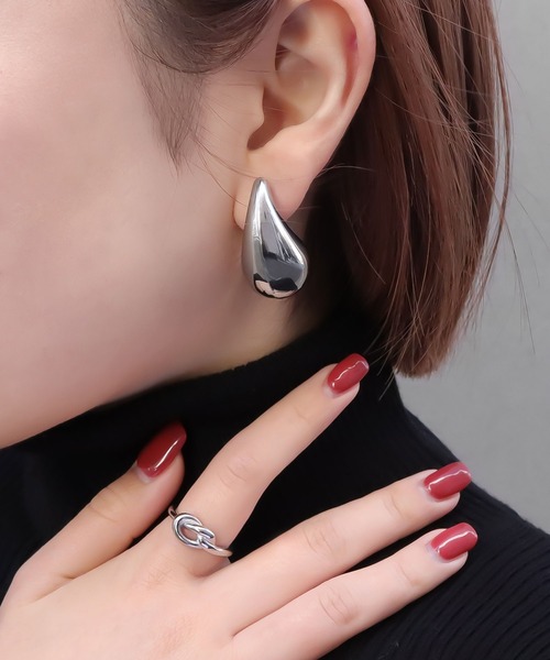 blackdia ocean（ブラックダイヤオーシャン）の「blackdia ocean チャンキードロップピアス（ピアス（両耳用）・レディース・シルバー/ゴールド・FREE）」の5枚目の写真