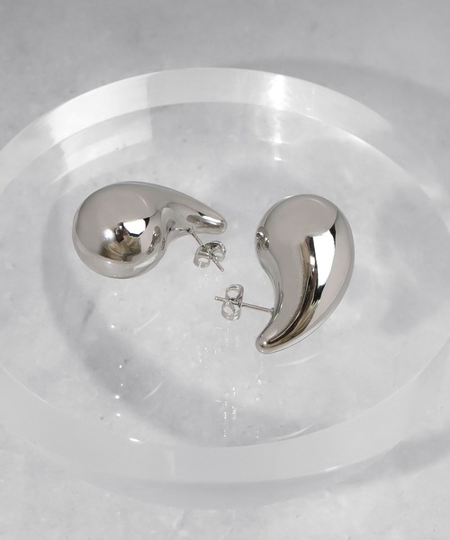 blackdia ocean（ブラックダイヤオーシャン）の「blackdia ocean チャンキードロップピアス（ピアス（両耳用）・レディース・シルバー/ゴールド・FREE）」の4枚目の写真