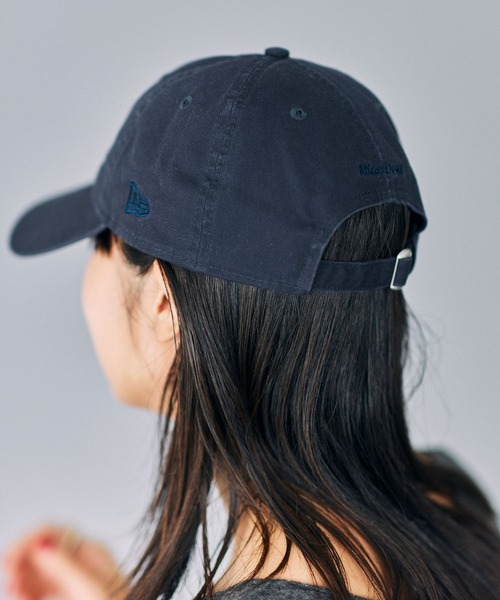 MICA&DEAL（マイカ＆ディール）の「【MICA&DEAL】NEW ERA Mキャップ（キャップ・レディース・グレイッシュベージュ/ネイビー・フリー）」の5枚目の写真