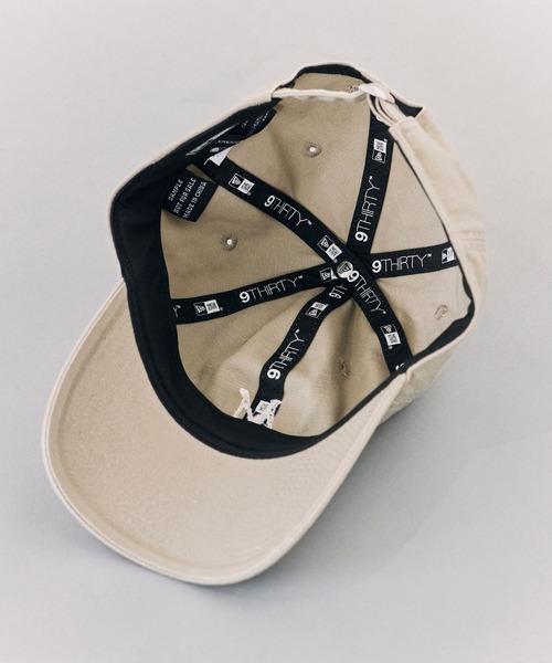 MICA&DEAL（マイカ＆ディール）の「【MICA&DEAL】NEW ERA Mキャップ（キャップ・レディース・グレイッシュベージュ/ネイビー・フリー）」の12枚目の写真