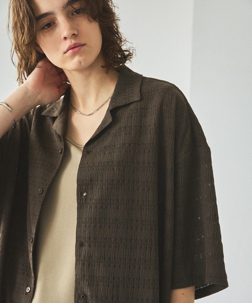 EMMA CLOTHES(エマクローズ)の「ジャガードニットルーズオープンカラーシャツ(シャツ/ブラウス・メンズ・ブラック/グリーン/ブラウン/ブルー/チャコール・L/M)」の1枚目の写真