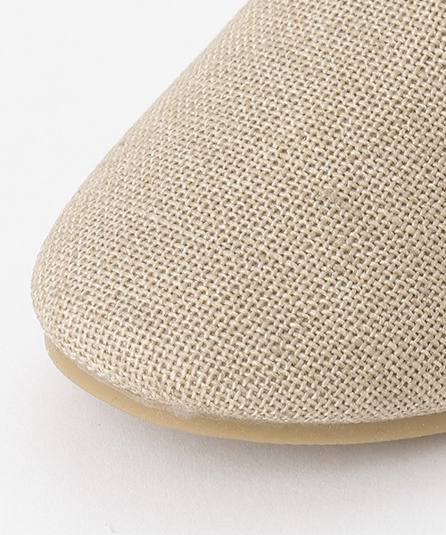 petit main（プティマイン）の「パイピングTストラップシューズ（パンプス・キッズ・ブラック/ベージュ・17cm/18cm/16cm/14cm/15cm）」の4枚目の写真