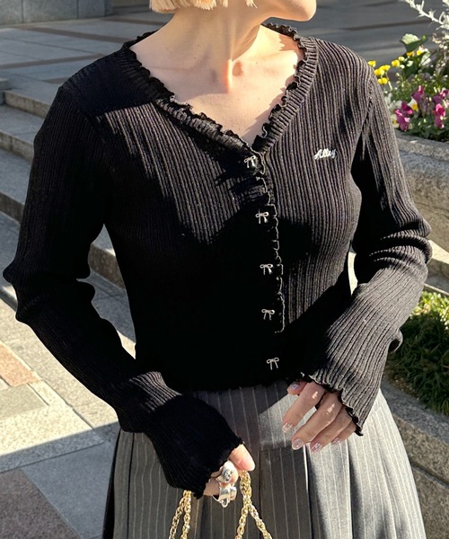 Alley by w closet(アリーバイダブルクローゼット)の「【Alley】ロゴ刺しゅうリブカーディガン(カーディガン/ボレロ・レディース・ブラック/オフホワイト/イエロー/ピンク・FREE)」の9枚目の写真