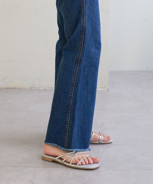 DISCOAT（ディスコート）の「【フラットソールで楽ちん♪】クロスラインサンダル（サンダル・レディース・シルバー/ブラック/ゴールド・SMALL/MEDIUM/LARGE）」の18枚目の写真