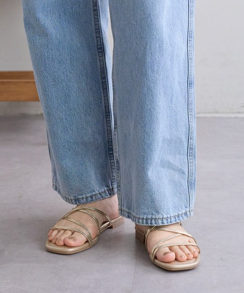 DISCOAT（ディスコート）の「【フラットソールで楽ちん♪】クロスラインサンダル（サンダル・レディース・シルバー/ブラック/ゴールド・SMALL/MEDIUM/LARGE）」の19枚目の写真