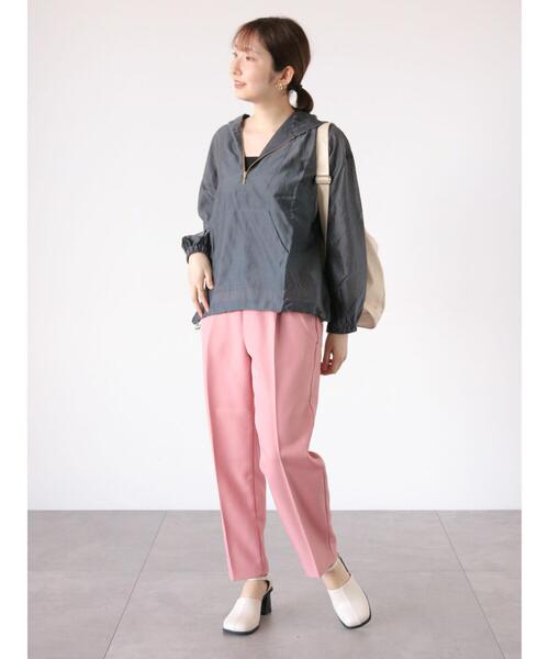 Te chichi TERRASSE（テチチテラス）の「【イージーケア】タックテーパードパンツ（その他パンツ・レディース・ブラック/ブルー/ピンク/ベージュ/モカ・M/S/L）」の20枚目の写真