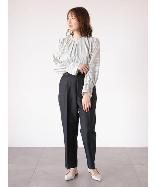 Te chichi TERRASSE（テチチテラス）の「【イージーケア】タックテーパードパンツ（その他パンツ・レディース・ブラック/ブルー/ピンク/ベージュ/モカ・M/S/L）」の13枚目の写真