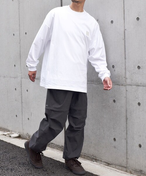 SHIPS any（シップス エニィ）の「【WEB限定】SHIPS any: BLAH BLAH BLAH.ワンポイント 刺繍 ルーズ Tシャツ (ロンT)◇（Tシャツ/カットソー・メンズ・ライトホワイト/ライトグレー/ダークグレー/ホワイト/ブラック/グリーン/ネイビー/チャコールグレー/ライトブルー・MEDIUM/SMALL/X-LARGE/LARGE）」の14枚目の写真