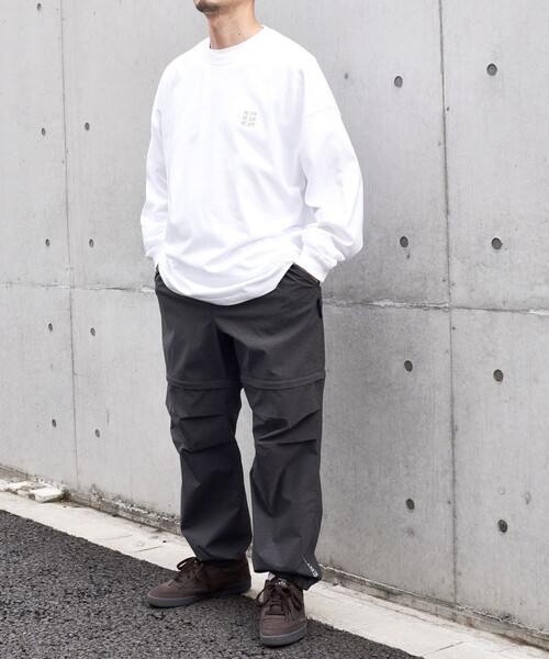 SHIPS any（シップス エニィ）の「【WEB限定】SHIPS any: BLAH BLAH BLAH.ワンポイント 刺繍 ルーズ Tシャツ (ロンT)◇（Tシャツ/カットソー・メンズ・ライトホワイト/ライトグレー/ダークグレー/ホワイト/ブラック/グリーン/ネイビー/チャコールグレー/ライトブルー・MEDIUM/SMALL/X-LARGE/LARGE）」の15枚目の写真