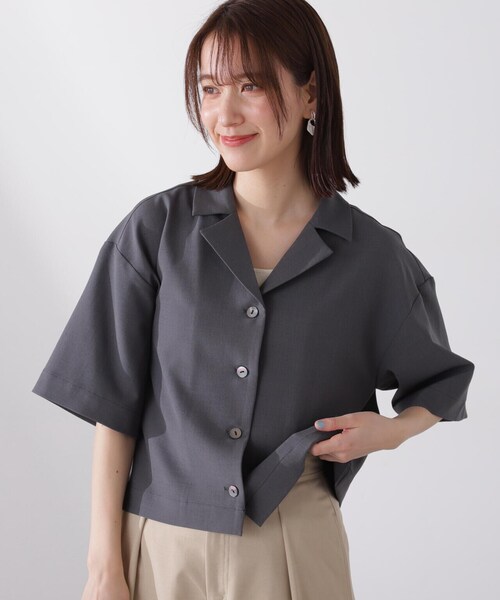 N.(N. Natural Beauty Basic)(エヌエヌナチュラルビューティーベーシック)の「◆クロップドゆる開襟シャツ(シャツ/ブラウス・レディース・ベージュ/チャコールグレー・MEDIUM)」の6枚目の写真